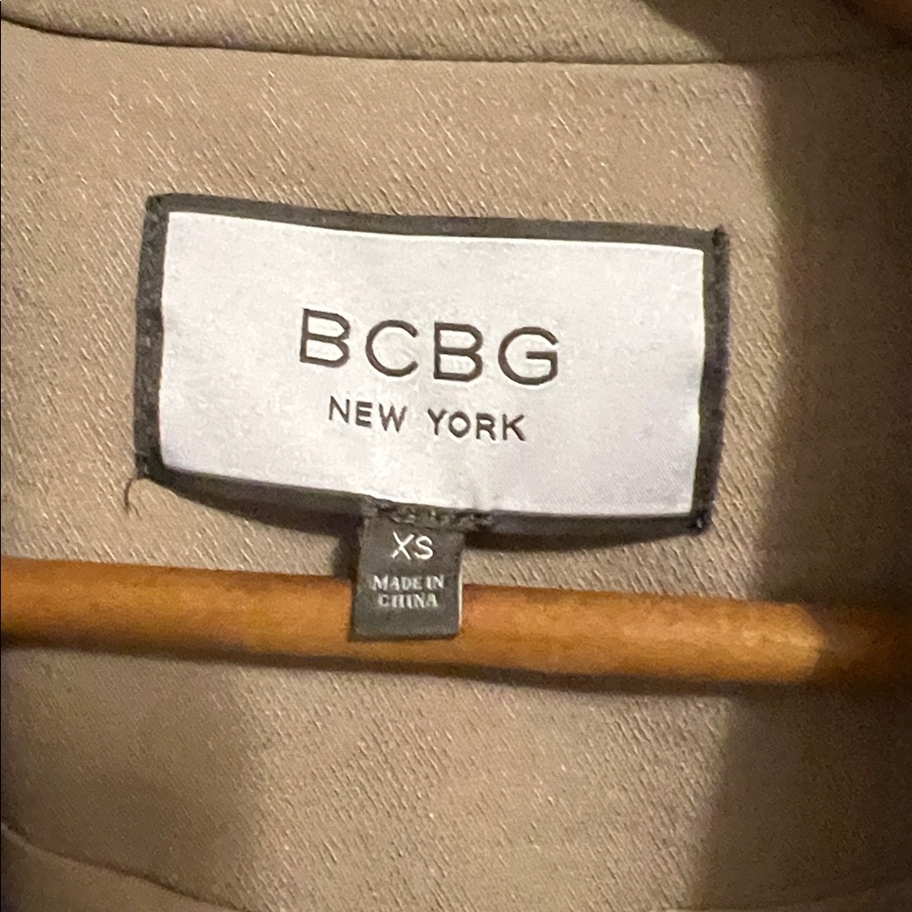 BCBG Oversized Blush/Taupe Blazer - Picture 6 of 9